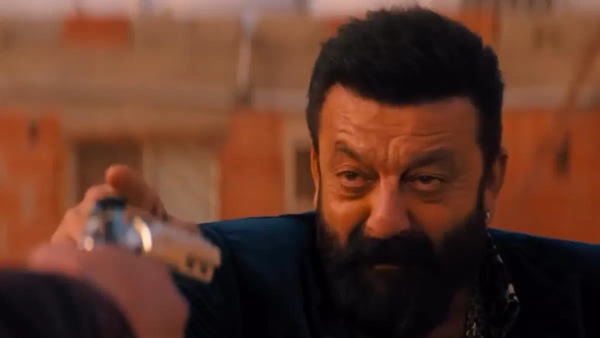 Image of scene from the film 7 Dogs