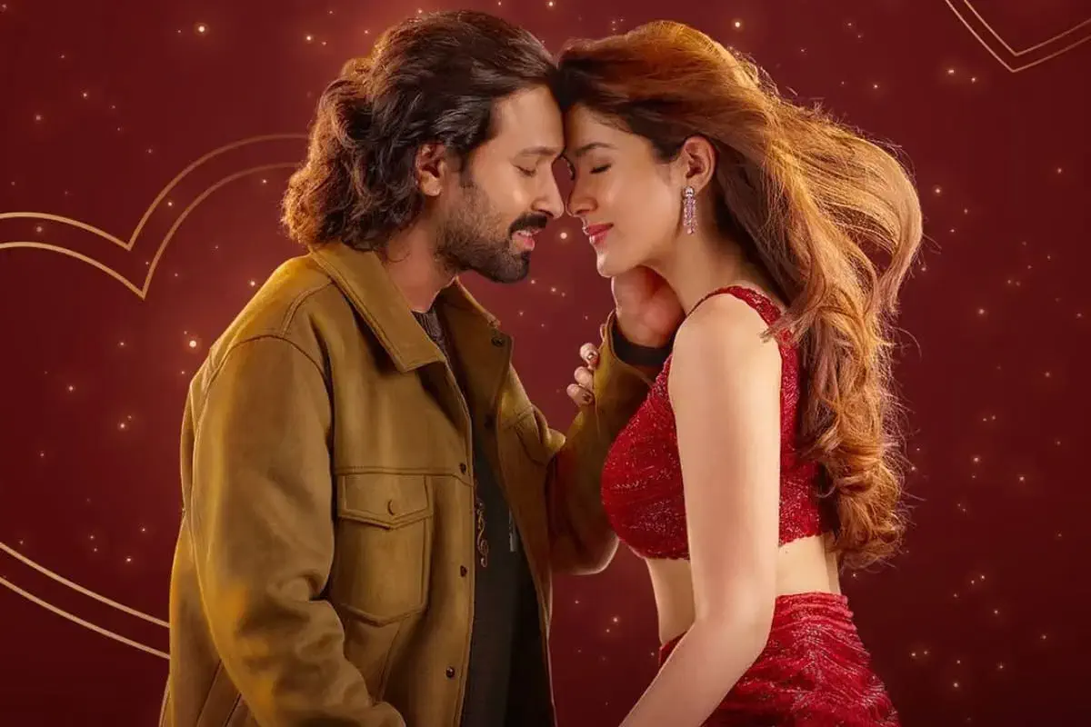 Image of scene from the film Aankhon Ki Gustaakhiyan