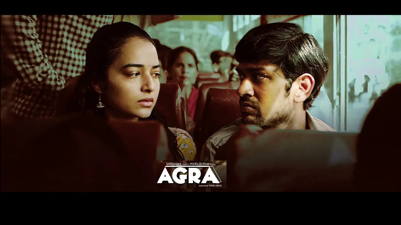 Image of scene from the film Agra