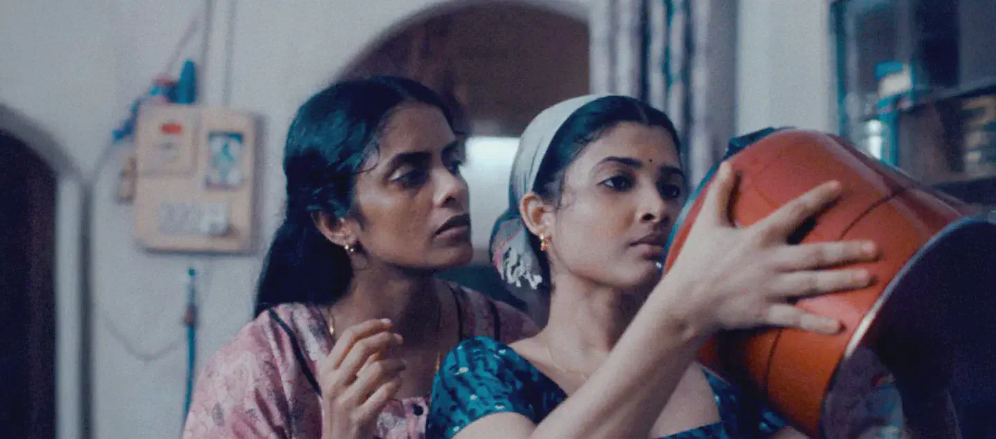 Image of scene from the film All We Imagine as Light