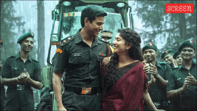 Image of scene from the film Amaran