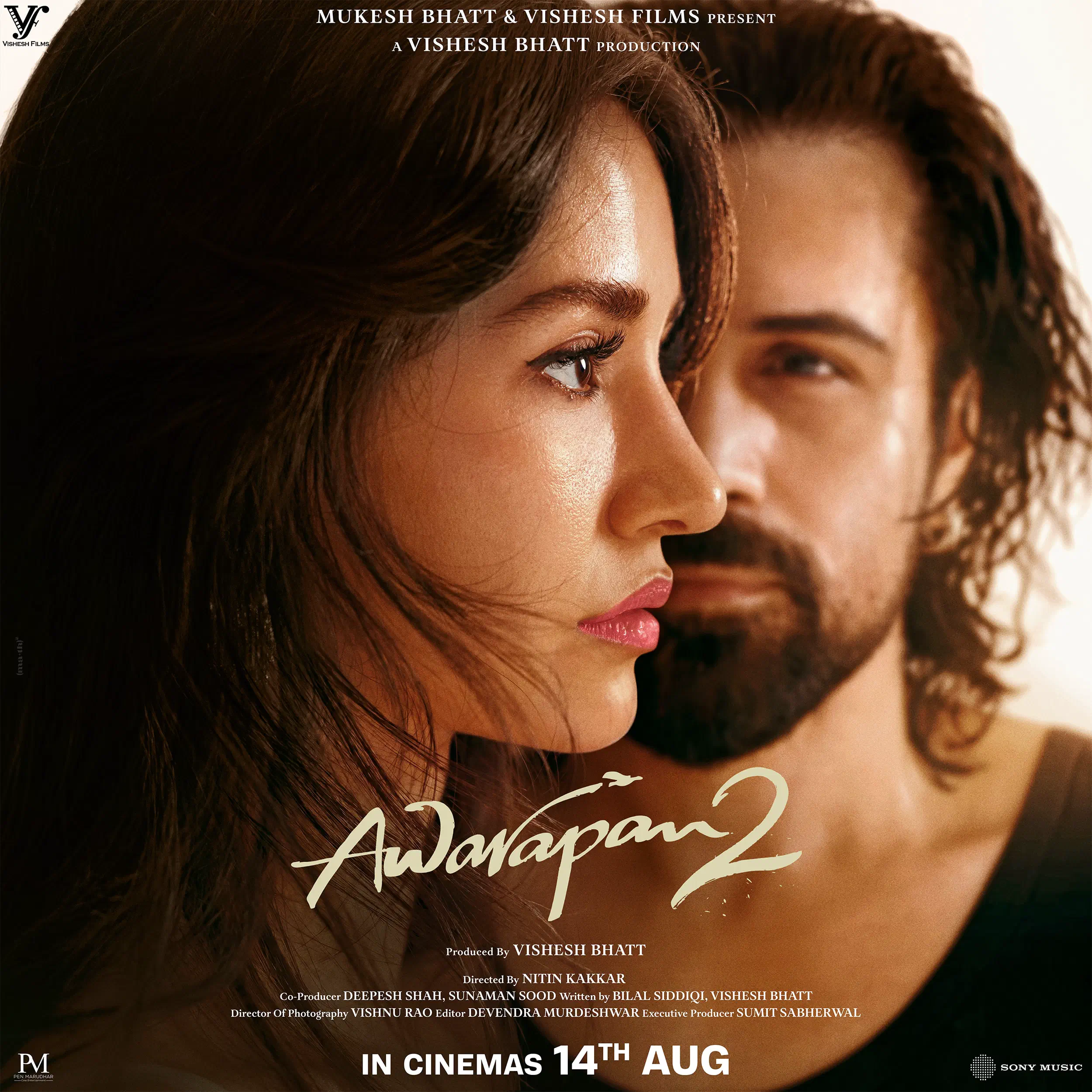 Image of scene from the film Awarapan 2