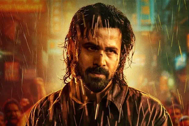 Image of scene from the film Awarapan 2