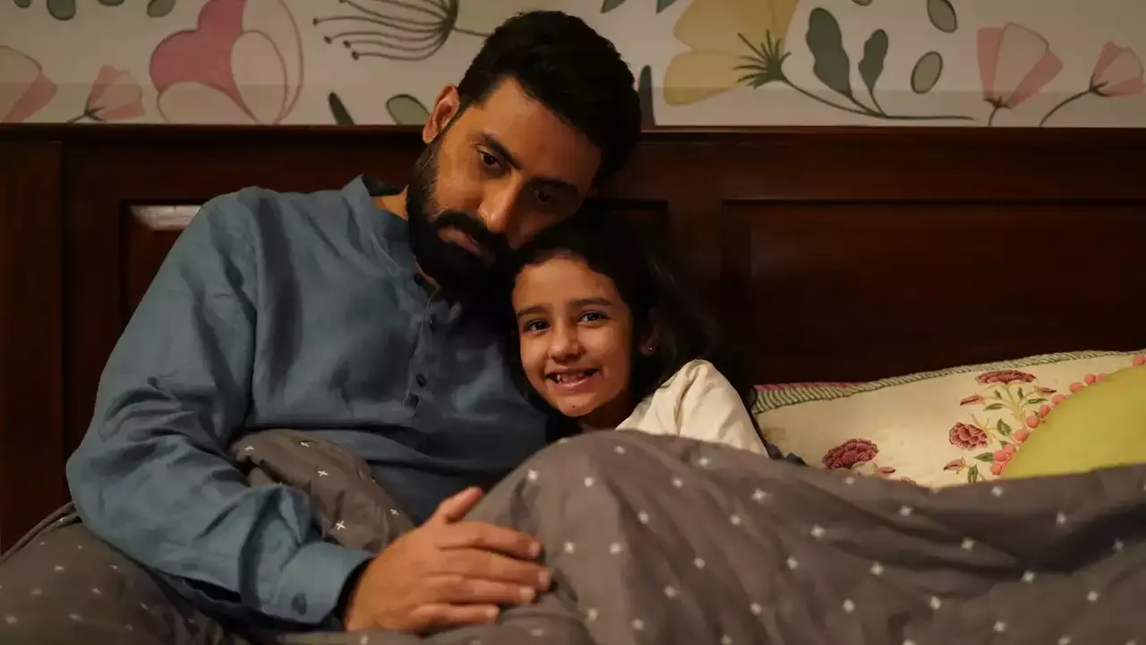 Image of scene from the film Be Happy