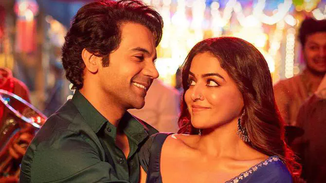 Image of scene from the film Bhool Chuk Maaf