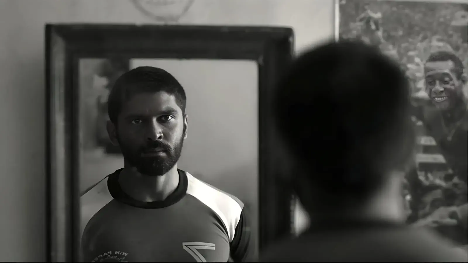 Image of scene from the film Bison Kaalamaadan