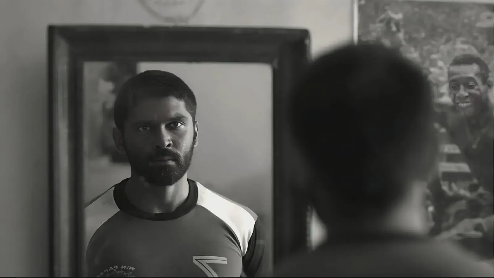 Image of scene from the film Bison Kaalamaadan