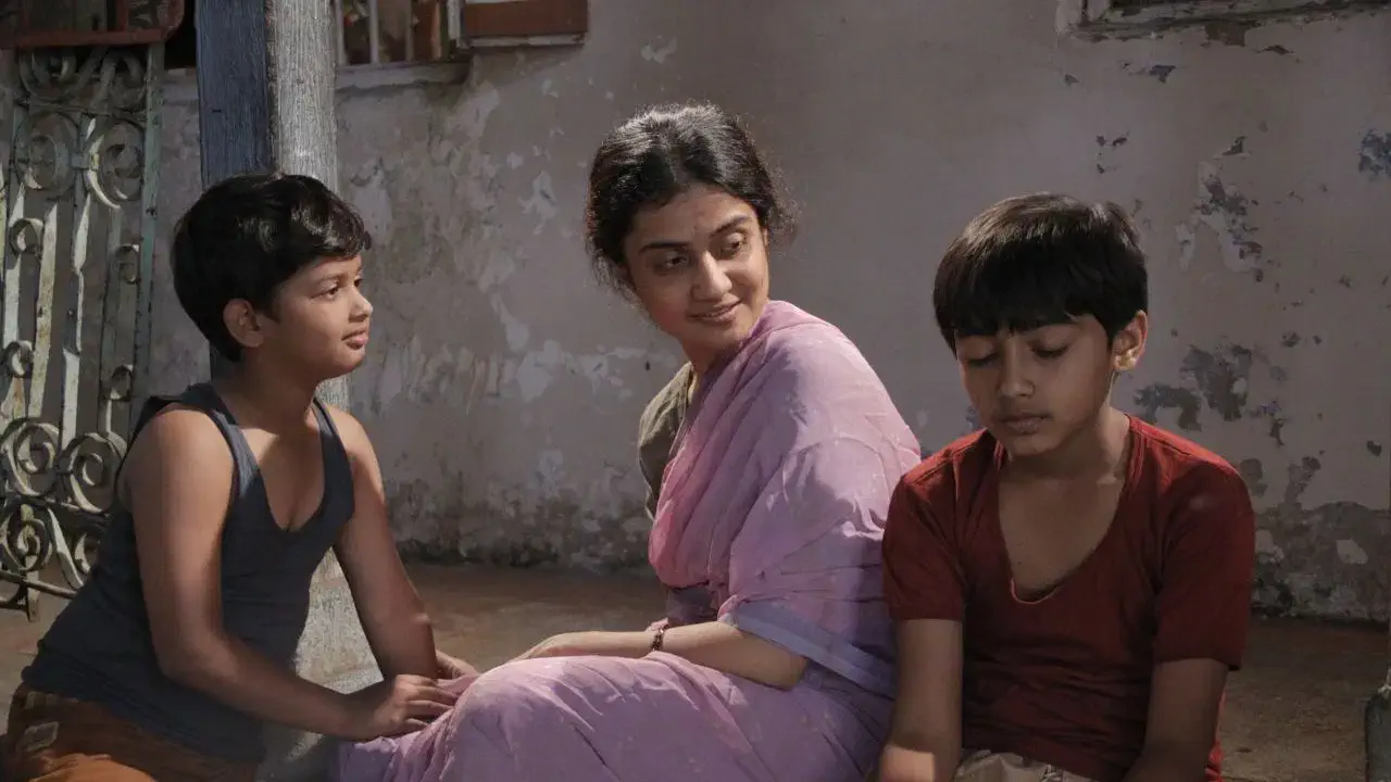 Image of scene from the film Chidiya