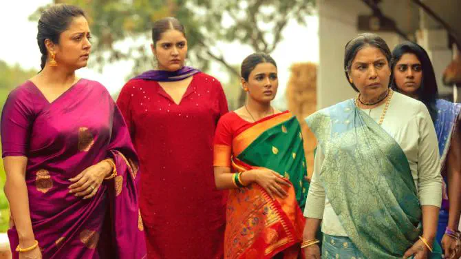 Image of scene from the film Dabba Cartel