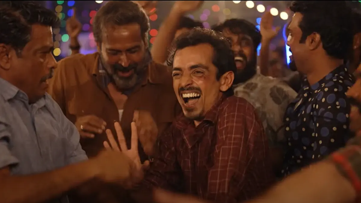 Image of scene from the film Dheeran