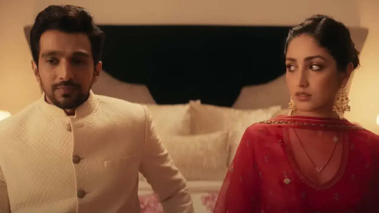 Image of scene from the film Dhoom Dhaam