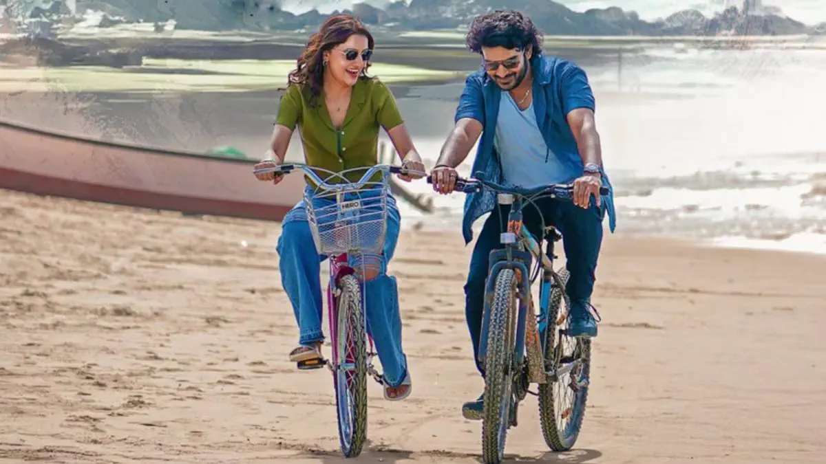 Image of scene from the film Dilruba