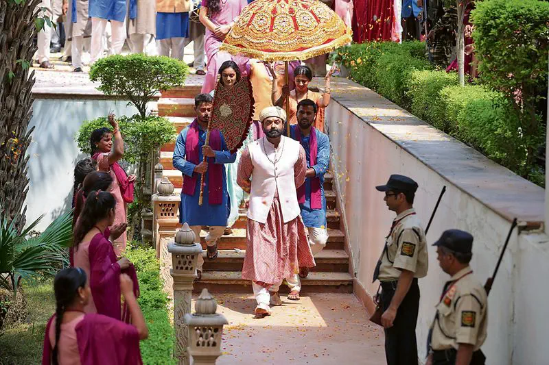 Image of scene from the film Ek Badnaam Aashram