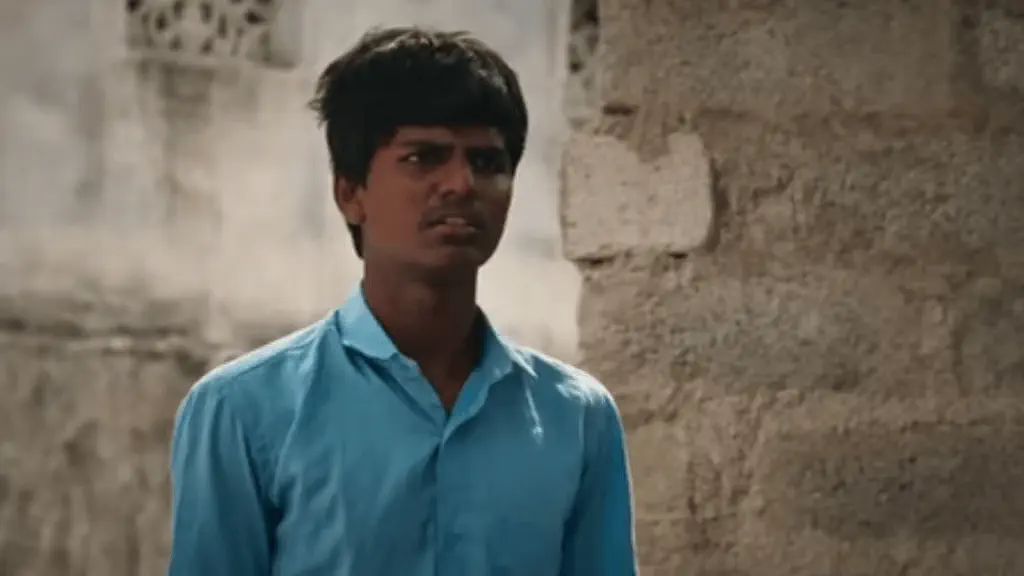 Image of scene from the film Hebbuli Cut