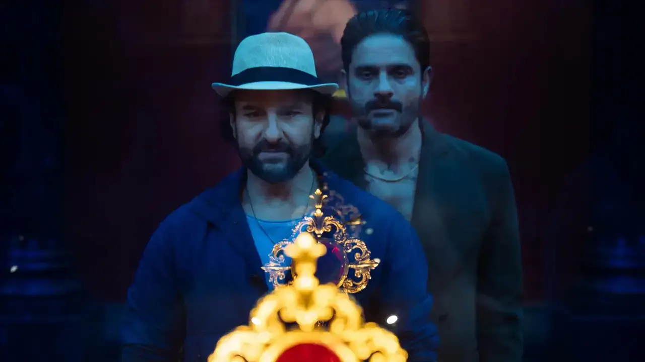 Image of scene from the film Jewel Thief - The Heist Begins