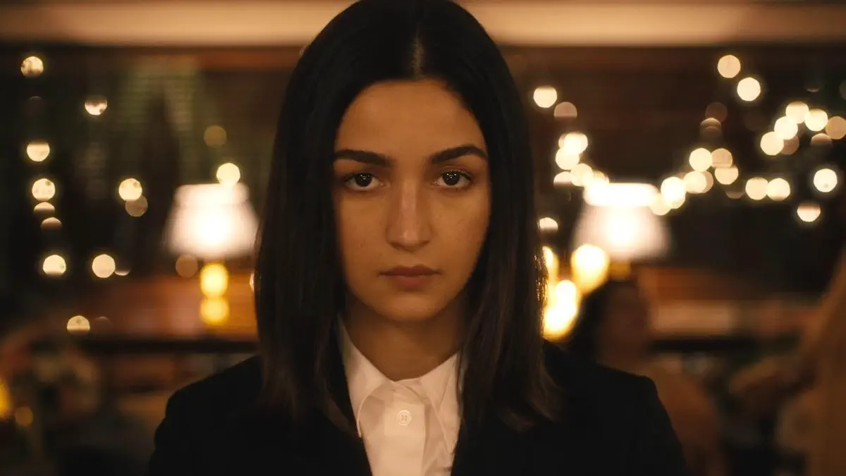 Image of scene from the film Jigra