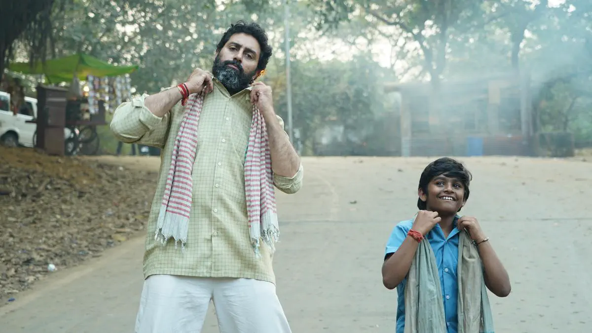 Image of scene from the film Kaalidhar Laapata