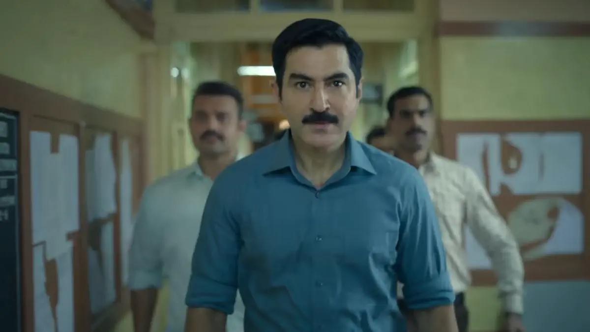 Image of scene from the film Khakee: The Bengal Chapter