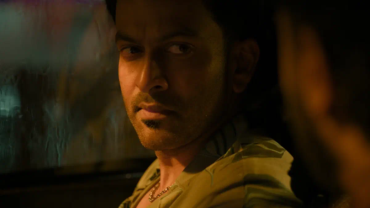 Image of scene from the film Khalifa: The Ruler