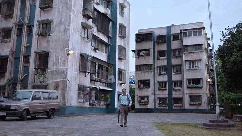 Image of scene from the film Last Man in Tower
