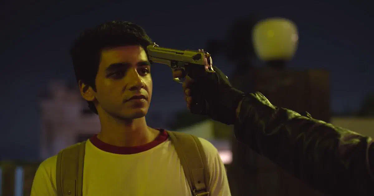 Image of scene from the film Lukkhe