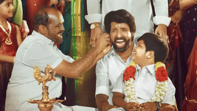 Image of scene from the film Maaman