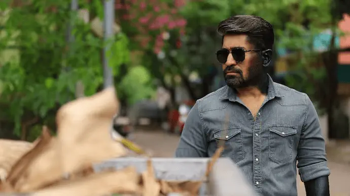 Image of scene from the film Maargan