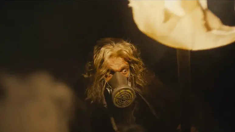 Image of scene from the film Mayasabha