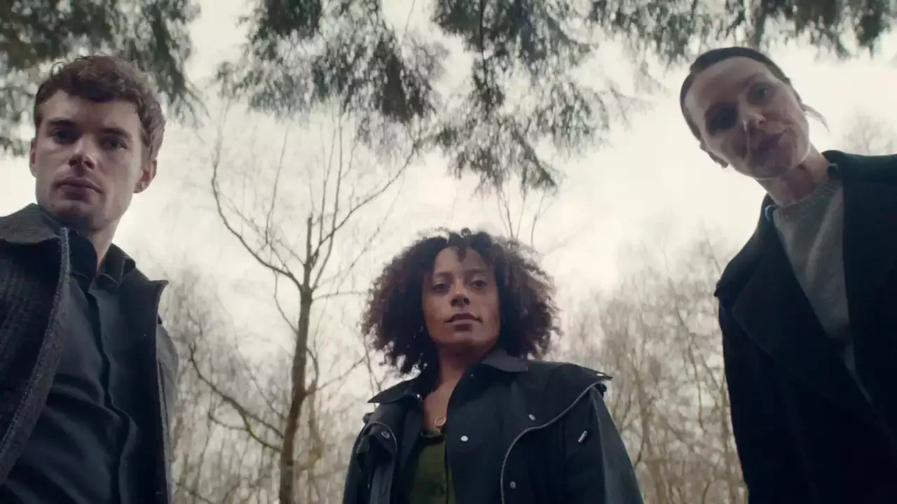 Image of scene from the film Missing You