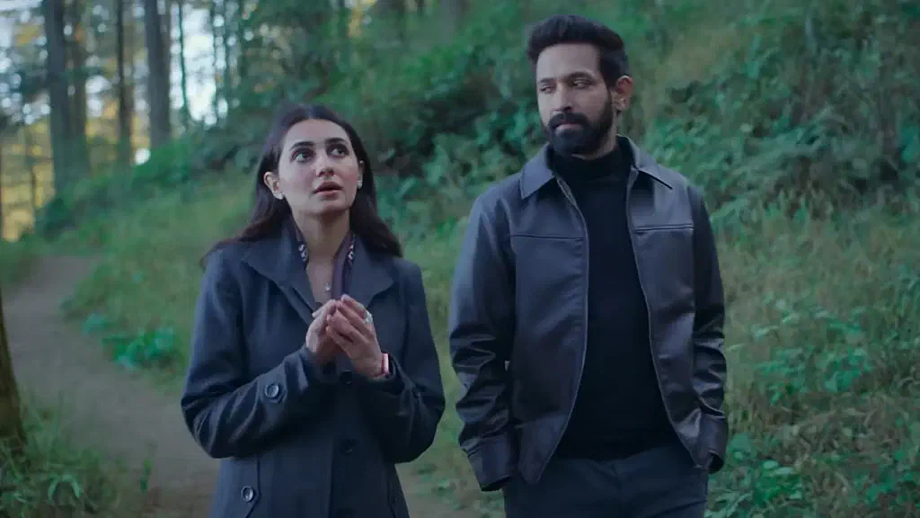 Image of scene from the film Musafir Cafe