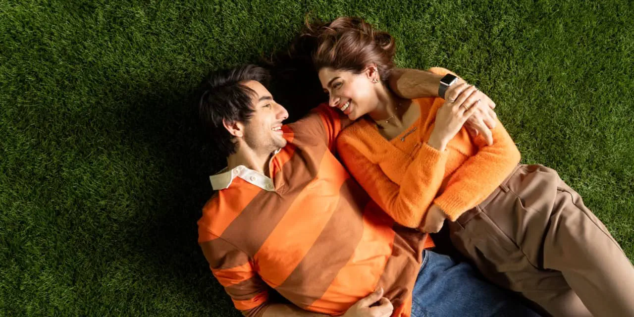 Image of scene from the film Nadaaniyan