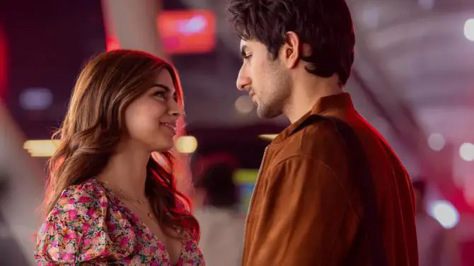 Image of scene from the film Nadaaniyan
