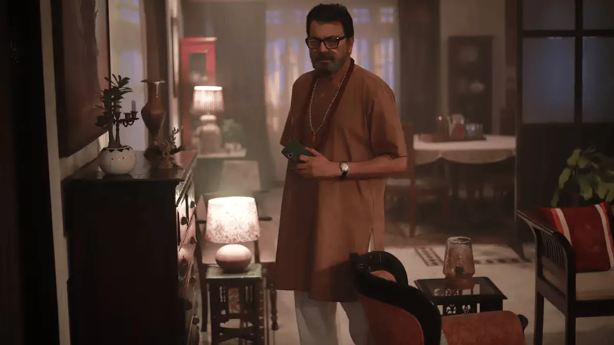 Image of scene from the film Nikosh Chhaya