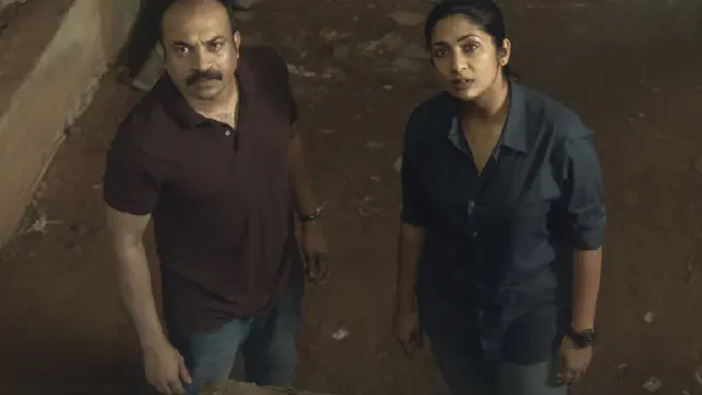 Image of scene from the film Paathirathri