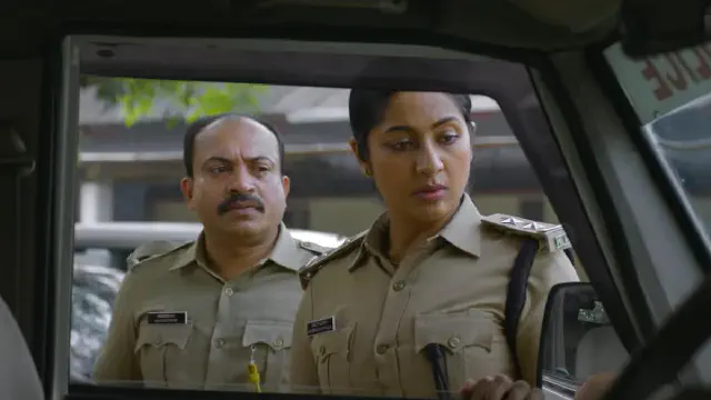 Image of scene from the film Paathirathri