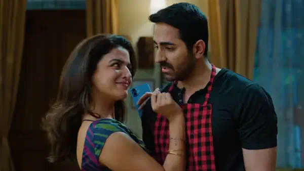 Image of scene from the film Pati Patni Aur Woh Do