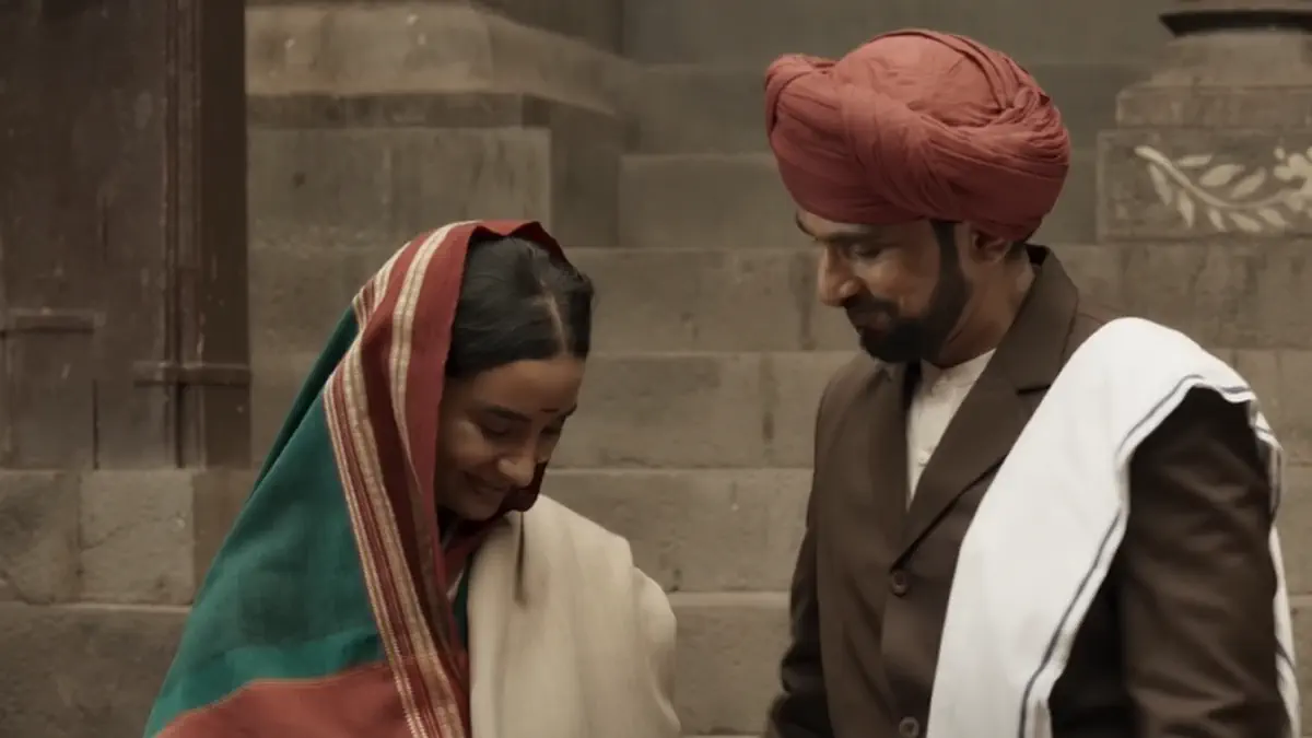 Image of scene from the film Phule