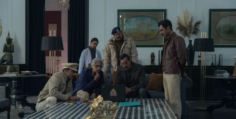 Image of scene from the film Raat Akeli Hai: The Bansal Murders