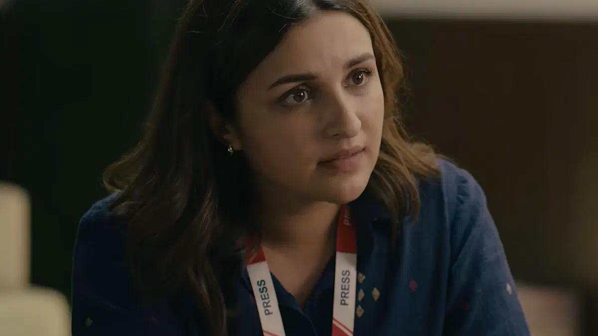 Image of scene from the film Reporting Live