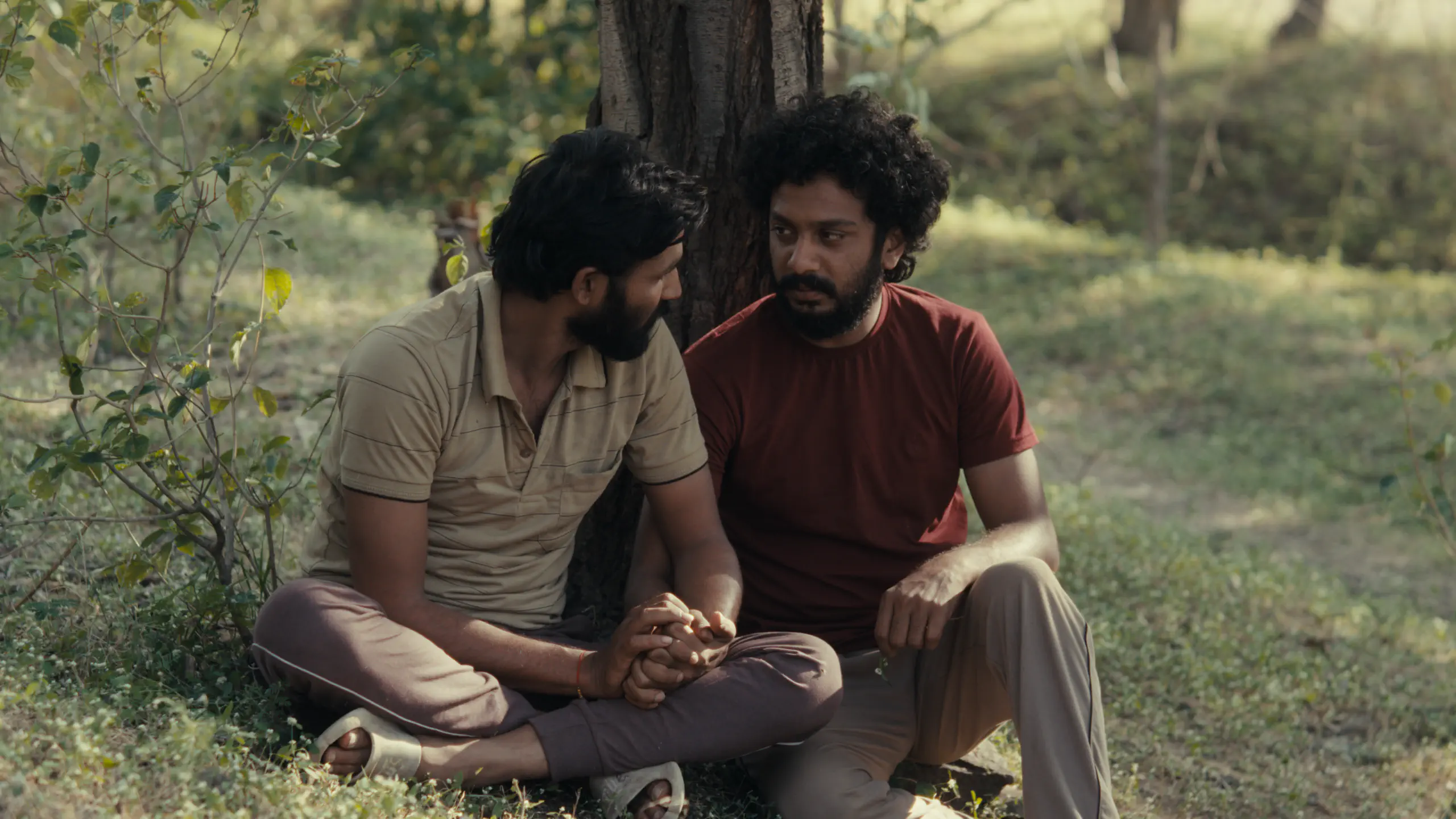 Image of scene from the film Sabar Bonda (Cactus Pears)