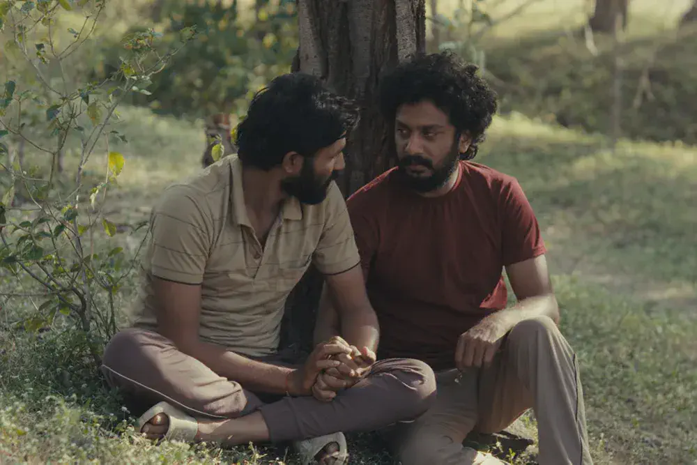 Image of scene from the film Sabar Bonda (Cactus Pears)