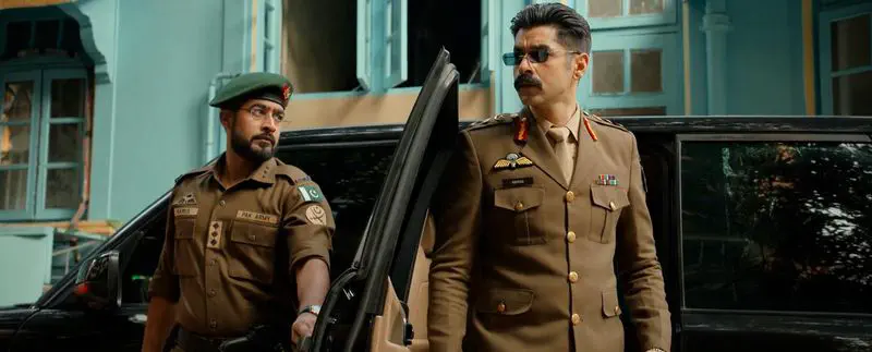 Image of scene from the film Salakaar