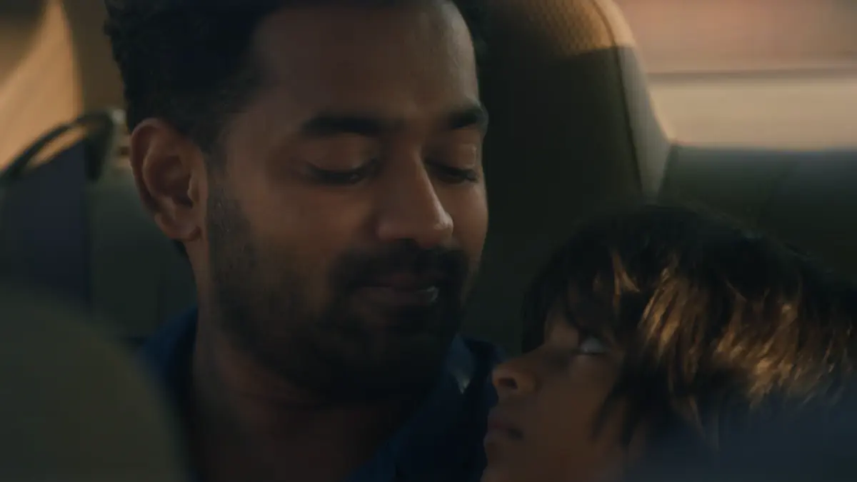 Image of scene from the film Sarkeet