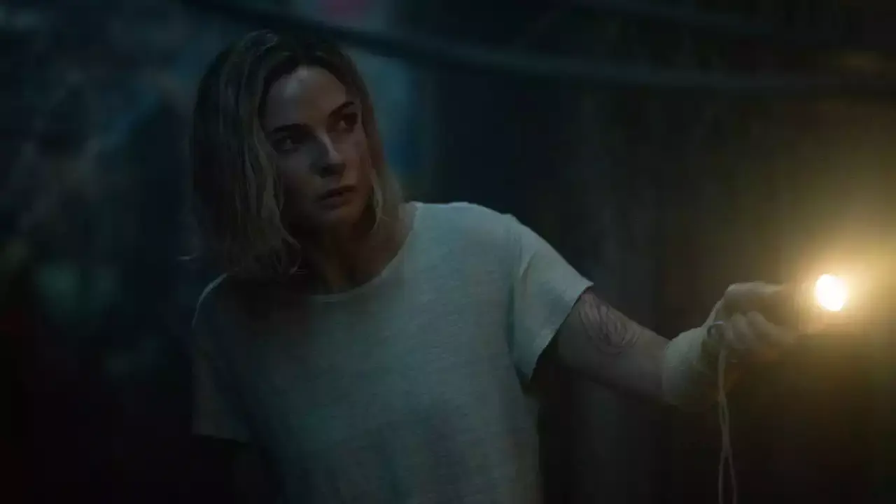 Image of scene from the film Silo S02