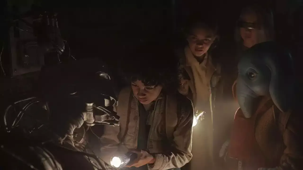 Image of scene from the film Skeleton Crew