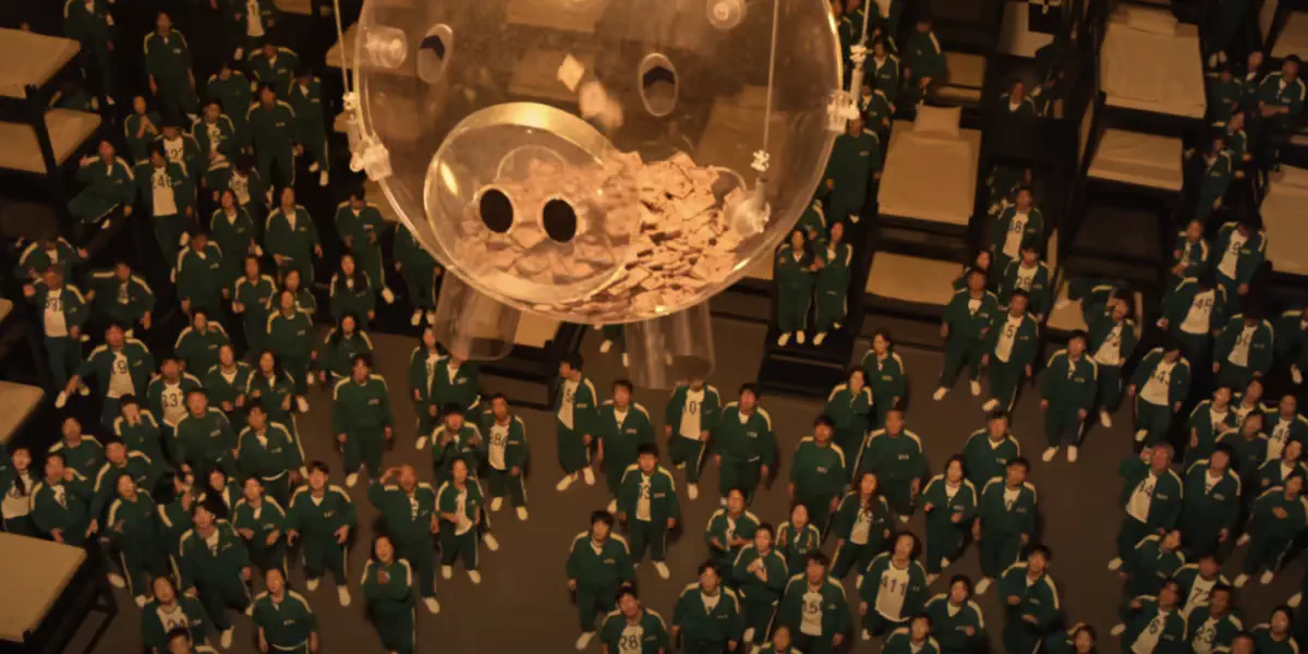 Image of scene from the film Squid Game S02