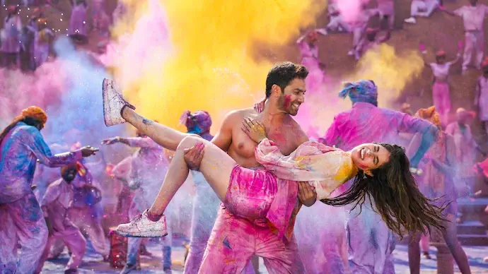 Image of scene from the film Sunny Sanskari Ki Tulsi Kumari