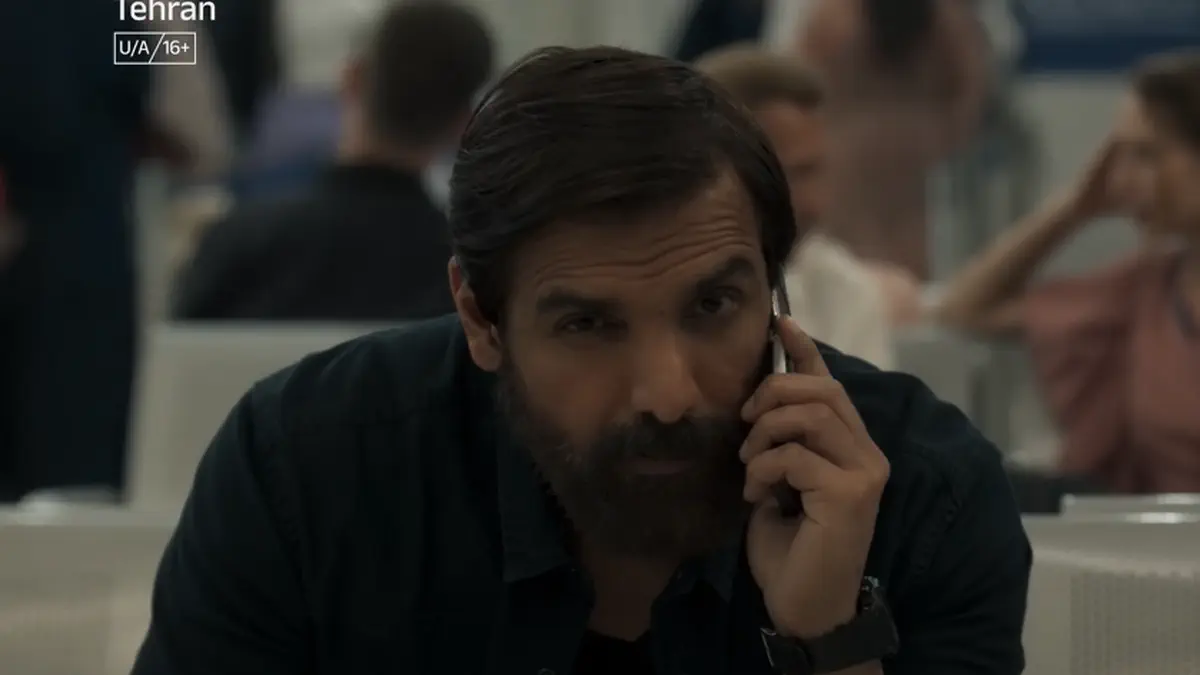 Image of scene from the film Tehran