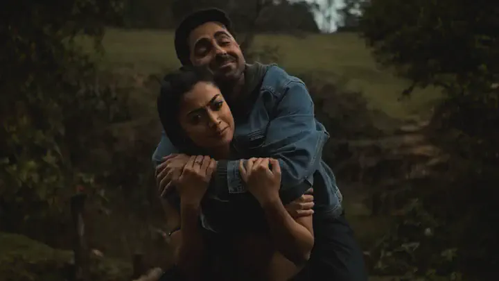 Image of scene from the film Thamma