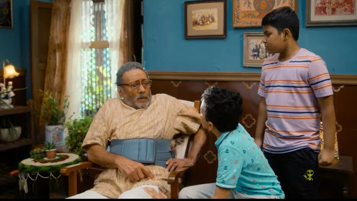 Image of scene from the film The Great Grand Superhero: Aliens Ka Aagaman
